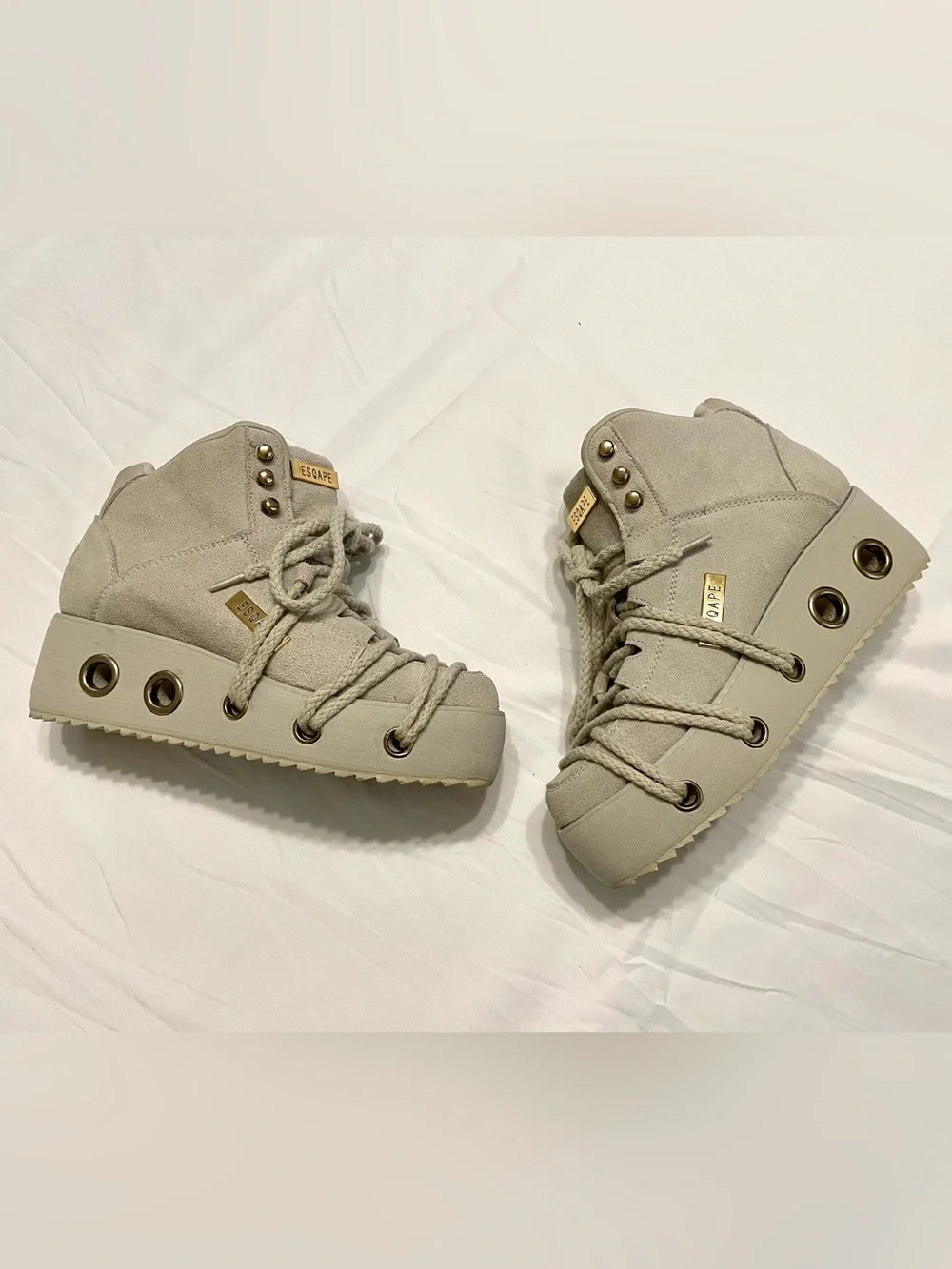 Yru esqape featuring sheidlina platform rope accent sneakers